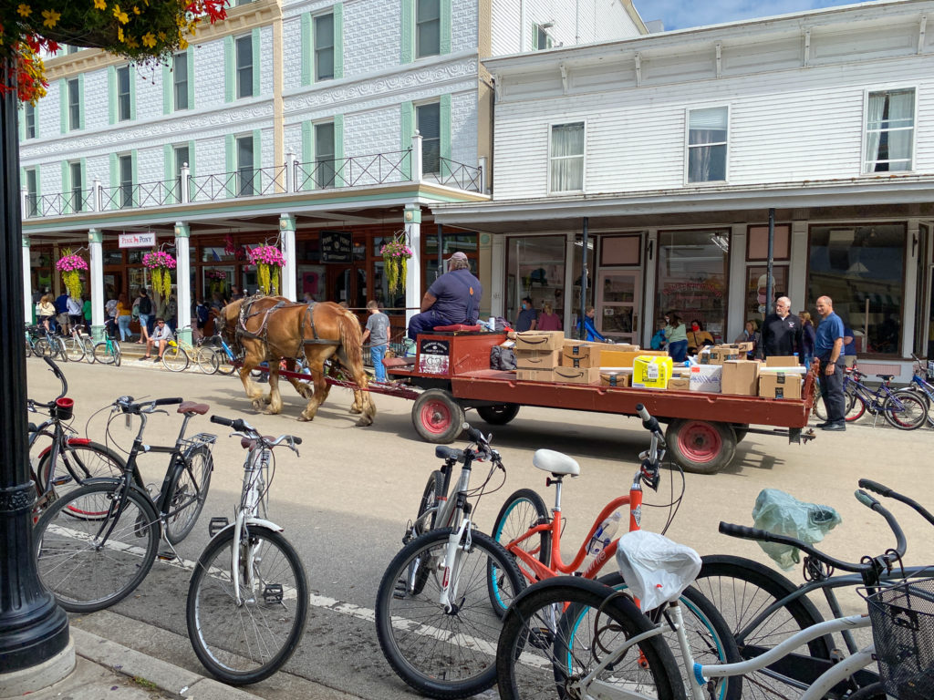 horse mail and bikes